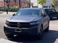 Usata VW Touareg Elegance 231 CV (169 kW) 2023 Grigio SUV