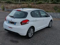 Usata Peugeot 208 75 CV (55 kW) 2017 Bianco Utilitaria