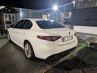 Usata Alfa Romeo Giulia Super 150 CV (110 kW) 2017 Berlina