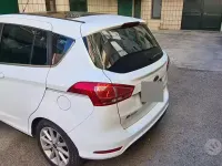 Usata Ford B-MAX 90 CV (66 kW) 2015 Bianco Monovolume