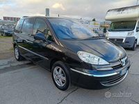 Usata Peugeot 807 163 CV (119 kW) 2012 Grigio Monovolume