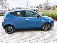 Usata Lancia Ypsilon Gold 70 CV (51 kW) 2024 Grigio Utilitaria