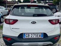 Usata Kia Stonic 100 CV (73 kW) 2020 Bianco SUV