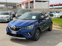 Usata Renault Captur Techno 101 CV (74 kW) 2023 Blu SUV