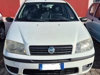 Usata Fiat Punto Active 70 CV (51 kW) 2005 Bianco Utilitaria
