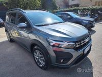 Usata Dacia Jogger Expression 101 CV (74 kW) 2023 Grigio Monovolume