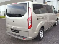 Usata Ford Tourneo Titanium 131 CV (96 kW) 2017 Grigio Monovolume