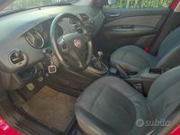 Usata Fiat Bravo 120 CV (88 kW) 2007 Rosso Utilitaria