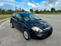 Usata Fiat Grande Punto 69 CV (50 kW) 2011 Bluazzurro Utilitaria