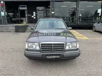 Usata Mercedes E200 Elegance 136 CV (100 kW) 1994 Grigio Station wagon