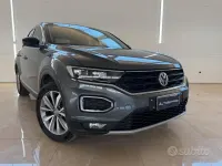 Usata VW T-Roc Style 116 CV (85 kW) 2018 Grigio SUV