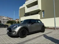 Usata Mini Cooper D 116 CV (85 kW) 2019 Bronzo Utilitaria