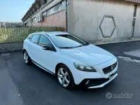 Usata Volvo V40 CC 115 CV (84 kW) 2013 Bianco Station wagon