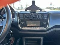 Usata VW up! Move 68 CV (50 kW) 2018 Bianco Utilitaria