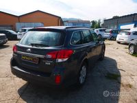 Usata Subaru Outback Trend 150 CV (110 kW) 2012 Nero Station wagon