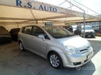 Usata Toyota Corolla Verso 116 CV (85 kW) 2005 Grigio Monovolume