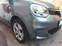 Usata Renault Twingo SE 65 CV (47 kW) 2022 Grigio Utilitaria