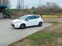Usata Ford Fiesta Titanium 82 CV (60 kW) 2010 Bianco Berlina