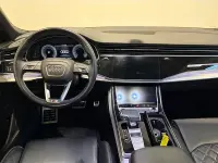 Usata Audi Q8 Sport 286 CV (210 kW) 2021 Argento fioretto metallizzato SUV