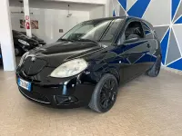 Usata Lancia Ypsilon 75 CV (55 kW) 2010 Nero Utilitaria
