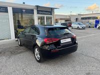 Usata Mercedes A180 Executive 116 CV (85 kW) 2019 Nero metal. Berlina
