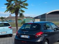 Usata Peugeot 208 81 CV (59 kW) 2019 Blu Utilitaria
