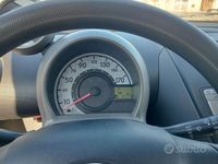 Usata Toyota Aygo 68 CV (50 kW) 2008 Rosso Utilitaria