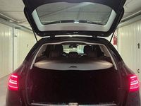 Second-hand Mercedes C220 194 CP (142 kW) 2018 Negru Break