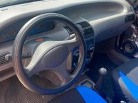 Usata Fiat Punto 73 CV (53 kW) 1999 Blu Utilitaria