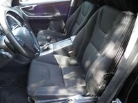 Usata Volvo XC60 Kinetic 190 CV (139 kW) 2015 Nero SUV