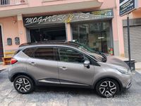 Usata Renault Captur Intens 90 CV (66 kW) 2017 Grigio SUV