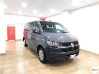 Usata VW Caravelle Trendline 110 CV (80 kW) 2022 Grigio Monovolume