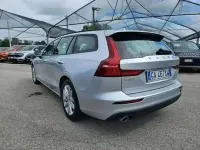 Usata Volvo V60 Business Edition 190 CV (139 kW) 2020 Argento Station wagon