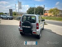 Usata Suzuki Jimny 86 CV (63 kW) 2014 Grigio SUV