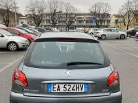 Usata Peugeot 206 60 CV (44 kW) 2010 Berlina