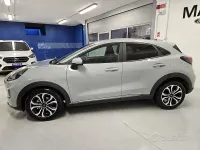 Usata Ford Puma Titanium 125 CV (91 kW) 2025 Cactus grey SUV
