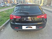Usata Alfa Romeo Giulietta Veloce 105 CV (77 kW) 2013 Nero Utilitaria