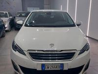 Usata Peugeot 308 Allure 115 CV (84 kW) 2014 Bianco Berlina
