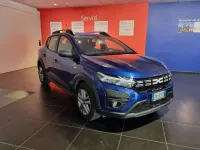 Usata Dacia Sandero Comfort 101 CV (74 kW) 2023 Iron Berlina