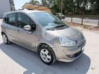 Usata Renault Grand Modus 75 CV (55 kW) 2011 Giallo Monovolume