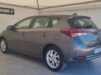 Usata Toyota Auris Hybrid Business Edition 99 CV (72 kW) 2018 Grigio Berlina