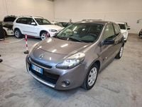 Usata Renault Clio II Dynamique 75 CV (55 kW) 2011 Grigio Berlina