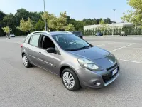 Usata Renault Clio 75 CV (55 kW) 2011 Grigio Station wagon