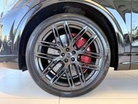 Nuova Audi RS Q8 Performance 640 CV (470 kW) 2025 Nero mhytos SUV