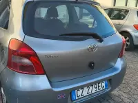 Usata Toyota Yaris 69 CV (50 kW) 2006 Grigio Berlina