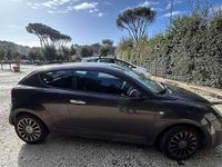 Second-hand Alfa Romeo MiTo Distinctive 79 CP (58 kW) 2014 Negru Hatchback