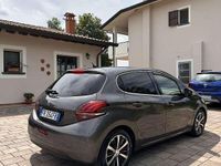 Usata Peugeot 208 Allure 82 CV (60 kW) 2018 Utilitaria