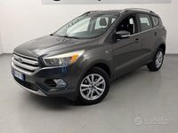 Usata Ford Kuga Business Edition 120 CV (88 kW) 2017 Grigio SUV