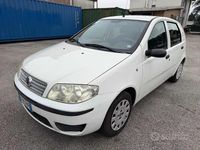 Usata Fiat Punto Active 59 CV (43 kW) 2009 Bianco Utilitaria