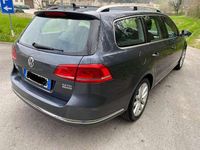 Usata VW Passat Highline 140 CV (102 kW) 2011 Grigio Station wagon
